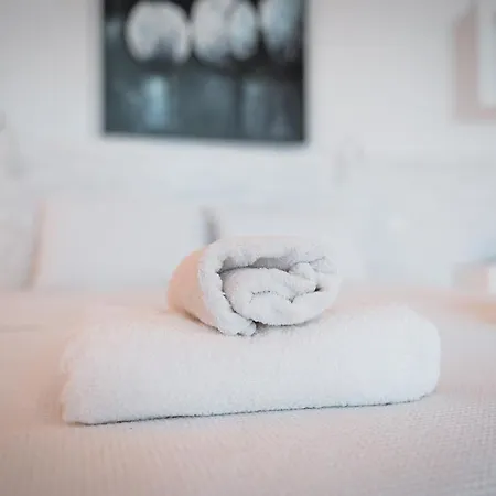 Zoe Apartment Apollonia