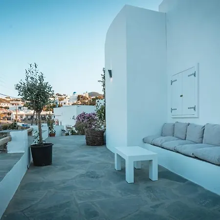 Zoe Apartment Apollonia